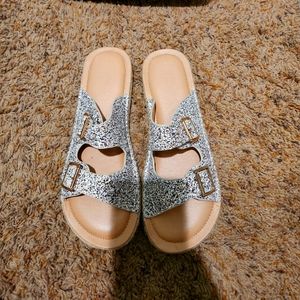 Lane Bryant Brand Women's sandals.   Size 12w.   Worn maybe 1 time.